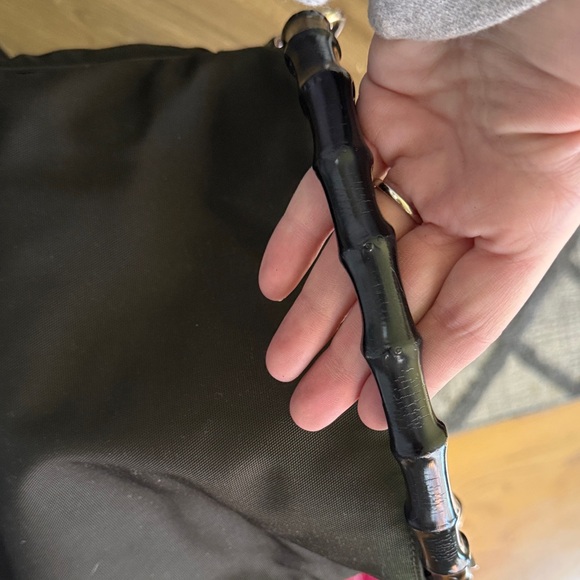 Authentic Gucci bamboo hand bag. - Picture 2 of 9